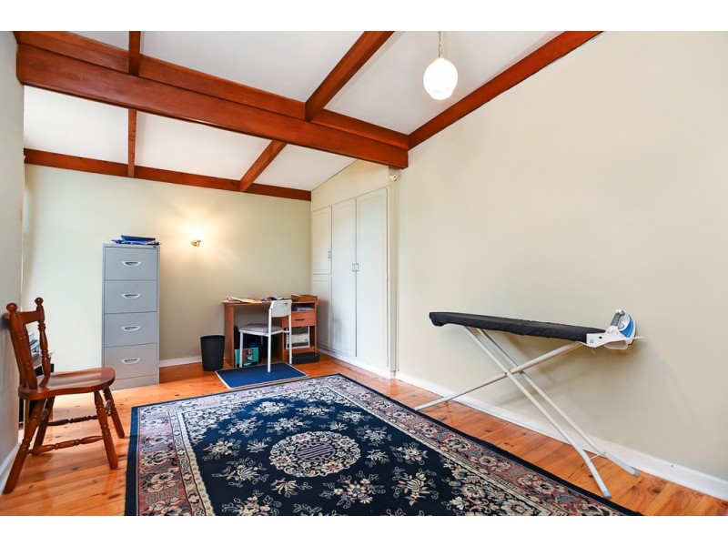 6 Eve Road, Bellevue Heights SA 5050