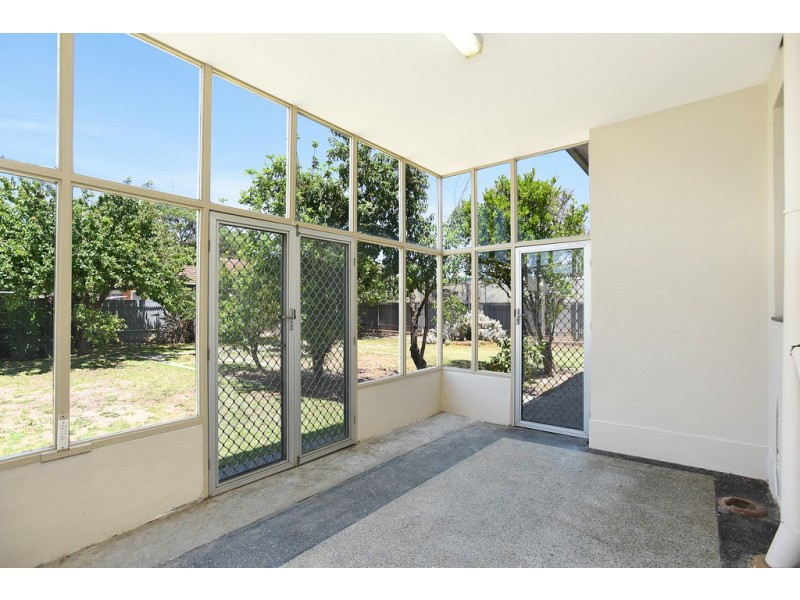 2 Sixth Avenue, Ascot Park SA 5043