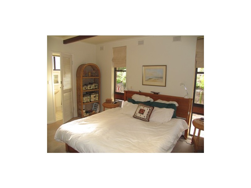 71 HIGHLAND DRIVE, Bellevue Heights SA 5050