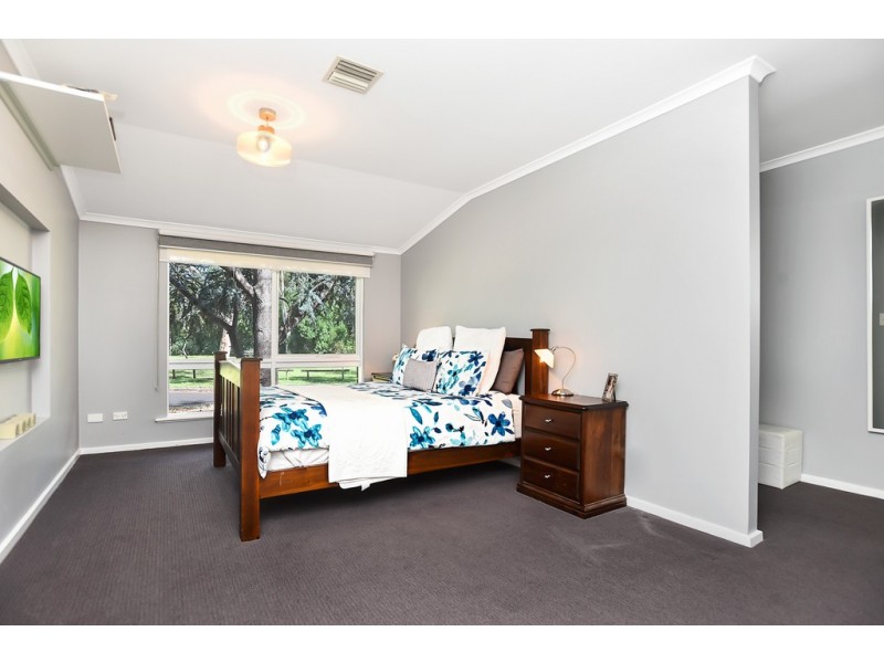 14 Sherwood Drive, Glenalta SA 5052