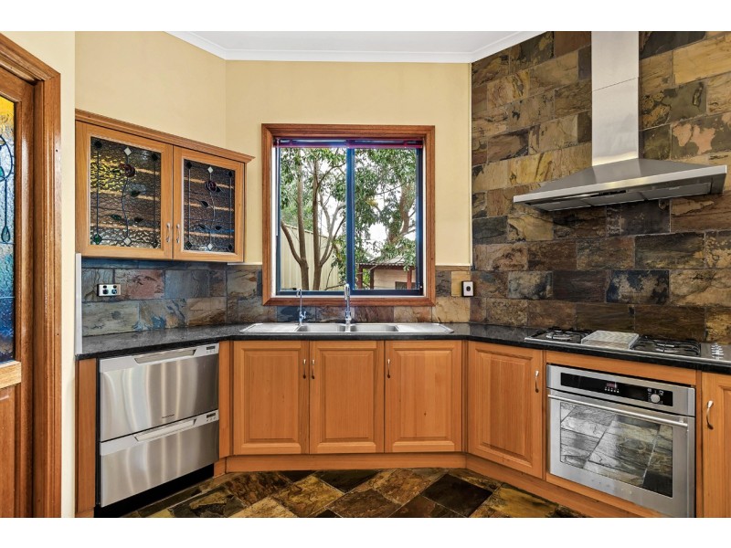 7 Coast View Court, Chandlers Hill SA 5159
