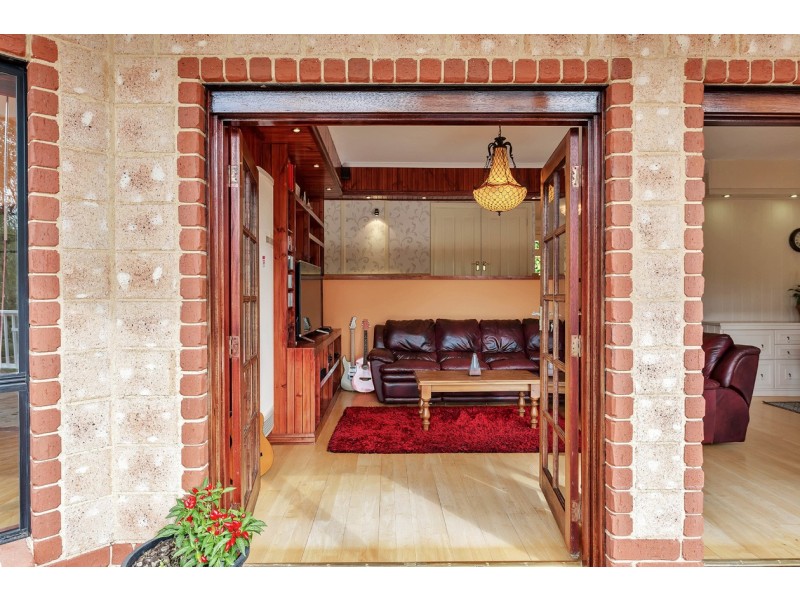 7 Coast View Court, Chandlers Hill SA 5159