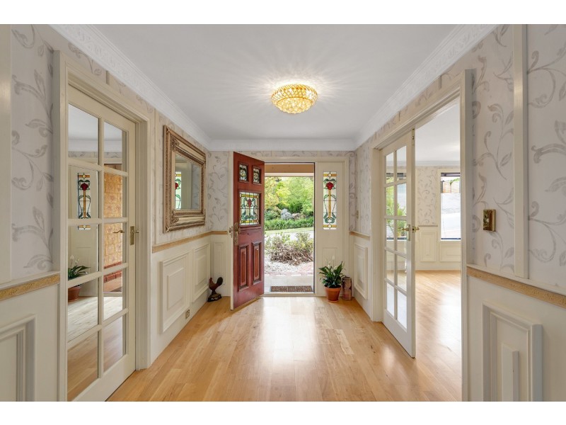 7 Coast View Court, Chandlers Hill SA 5159