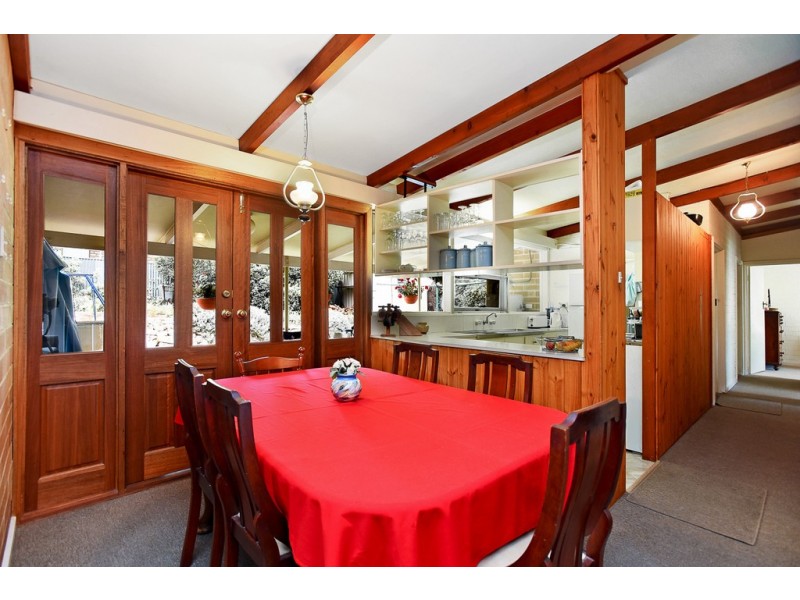 6 Eve Road, Bellevue Heights SA 5050