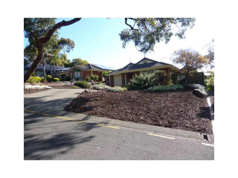 4 Burton Mews, Aberfoyle Park SA 5159