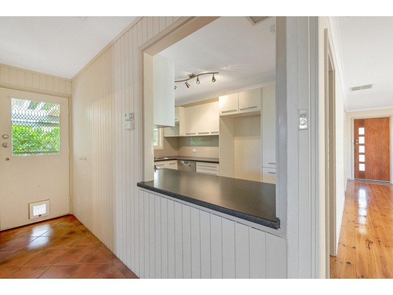 13 Redcraze Street, Aberfoyle Park SA 5159