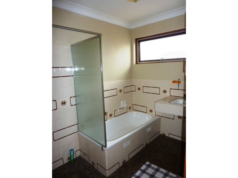 16 Medina Street, Aberfoyle Park SA 5159