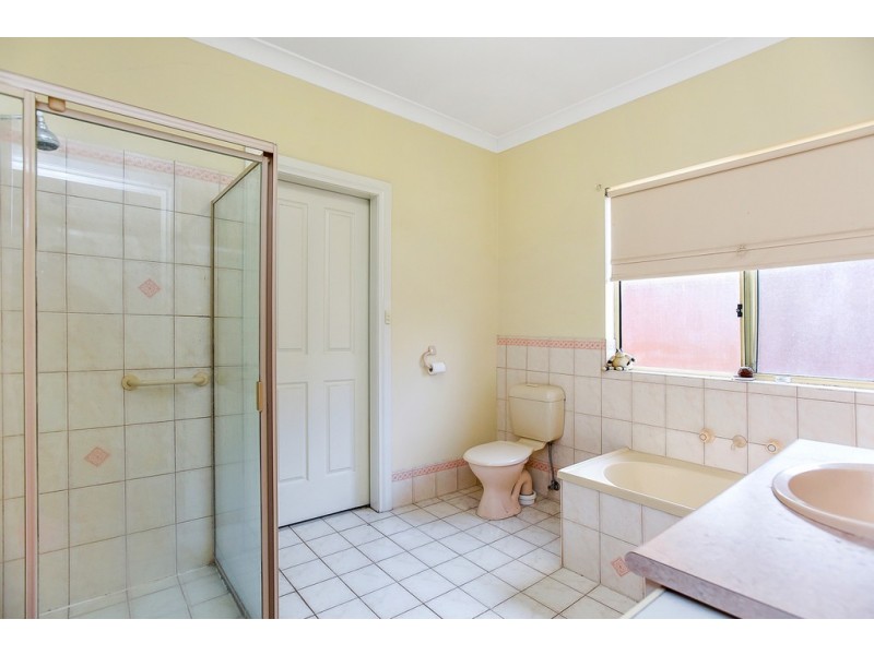 40 Lynton Avenue, Mitchell Park SA 5043