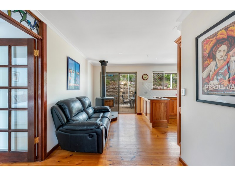 37 Jackson Avenue, Coromandel Valley SA 5051