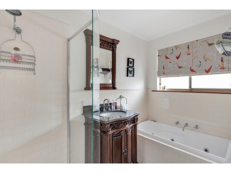 37 Jackson Avenue, Coromandel Valley SA 5051