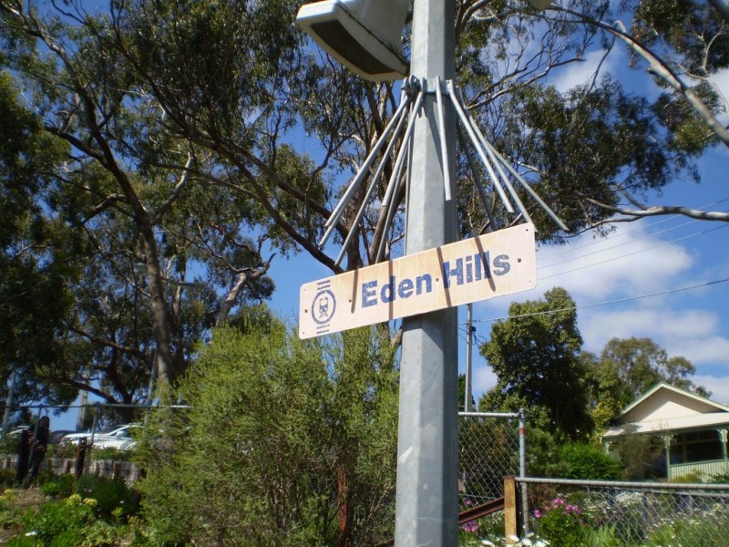 10 Ellis Ave, Eden Hills SA 5050