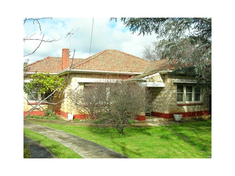 27 WATTLEBURY ROAD, Lower Mitcham SA 5062