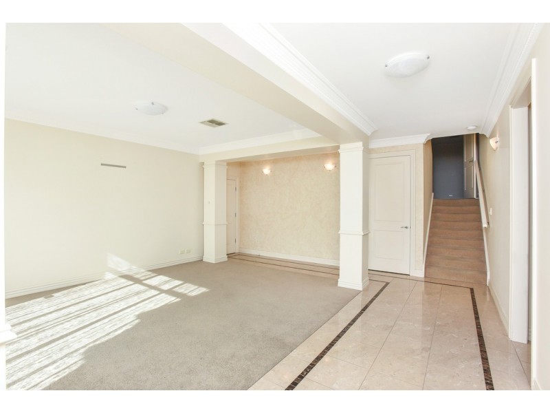 8 Warriparinga Ave, Craigburn Farm SA 5051