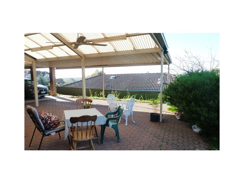 17 Greenfield Rise, Aberfoyle Park SA 5159