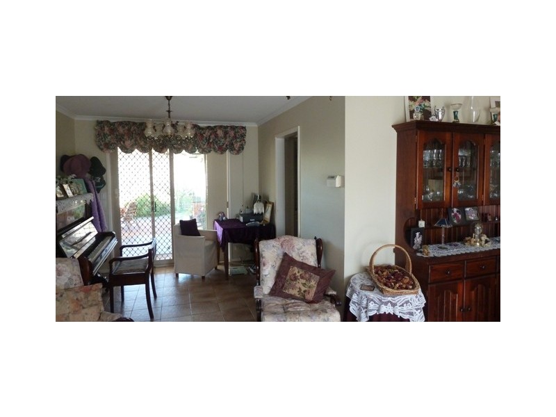 17 Greenfield Rise, Aberfoyle Park SA 5159