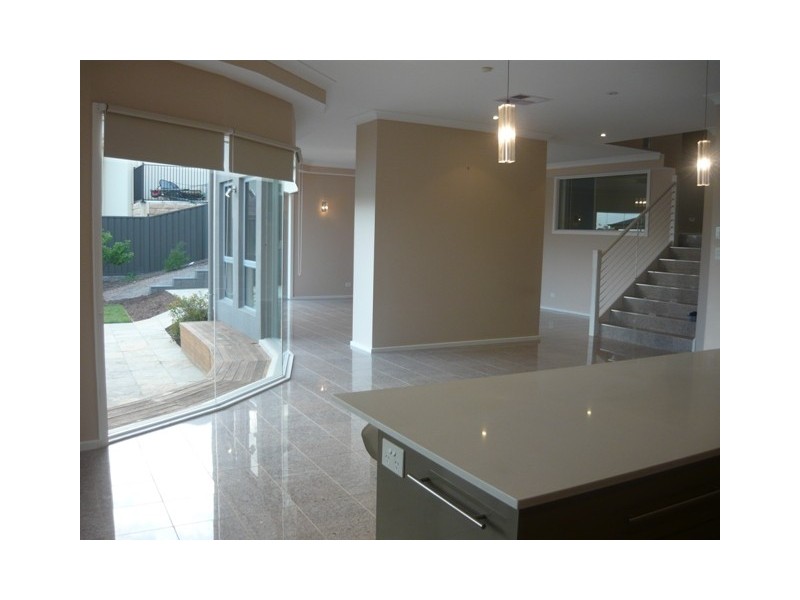 33 Highfield Drive, Craigburn Farm SA 5051