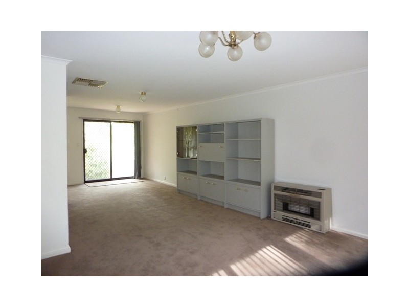10 Nayook Grove, Happy Valley SA 5159