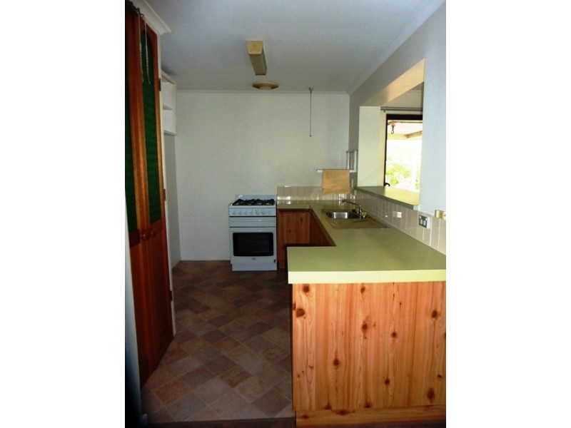 10 Nayook Grove, Happy Valley SA 5159