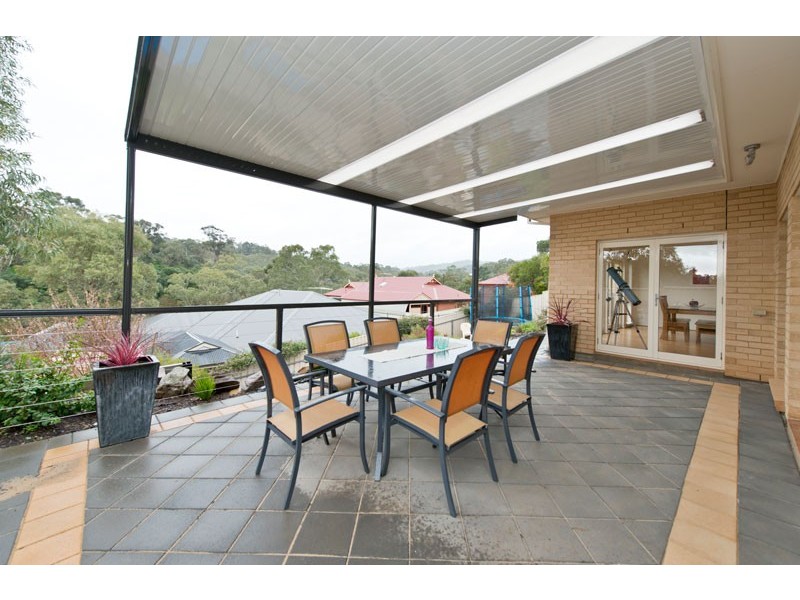 10 McNamara  Road, Coromandel Valley SA 5051