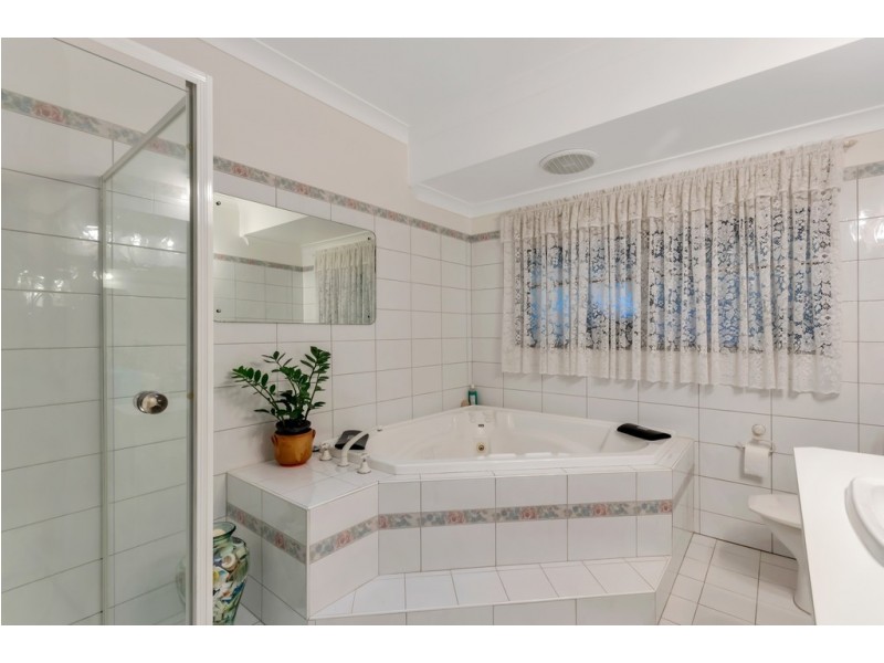 36 Meadow Avenue, Hawthorndene SA 5051