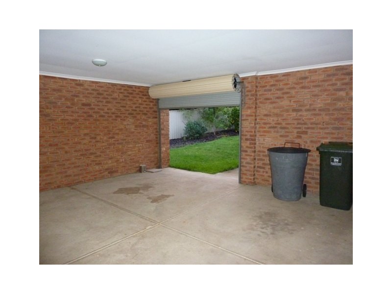 12 Wooding Ave, Woodcroft SA 5162