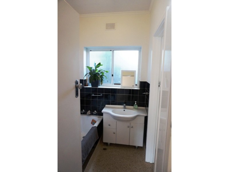 14 Arnold Street, Kingswood SA 5062