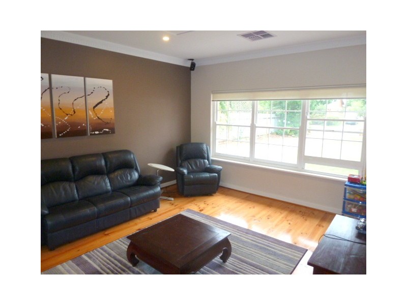 61 DELAINE AVE, Edwardstown SA 5039