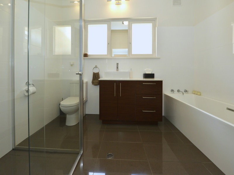 1 Shakespeare Ave, Tranmere SA 5073