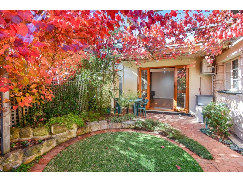 2B Gloucester Ave ( the lodge), Belair SA 5052