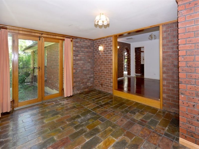 12 Woodburn Avenue, Hawthorndene SA 5051