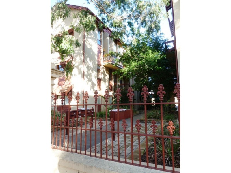 11/23 Moseley Street, Glenelg SA 5045