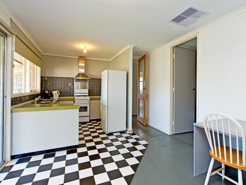 32 Easton Road, Happy Valley SA 5159