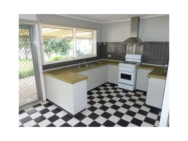 32 Easton Road, Happy Valley SA 5159