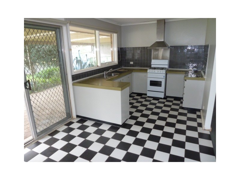 32 Easton Road, Happy Valley SA 5159
