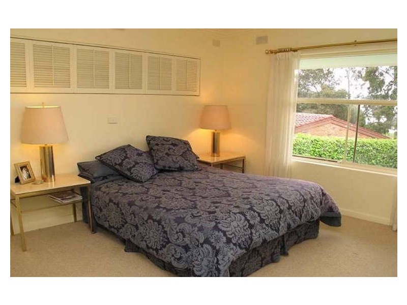 32 Ridgehaven Drive, Bellevue Heights SA 5050