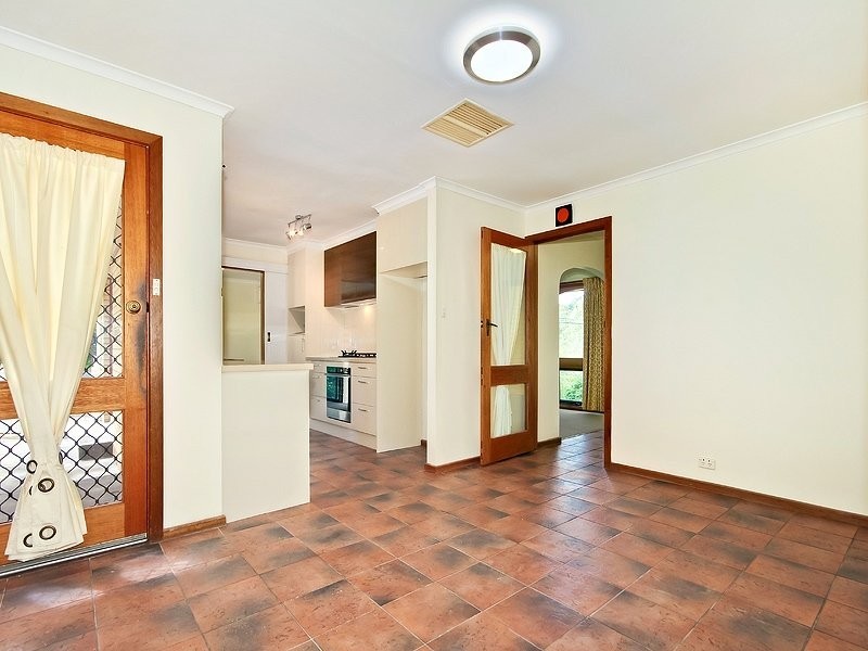 2 Somerset Road, Coromandel Valley SA 5051