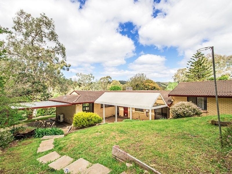 2 Somerset Road, Coromandel Valley SA 5051