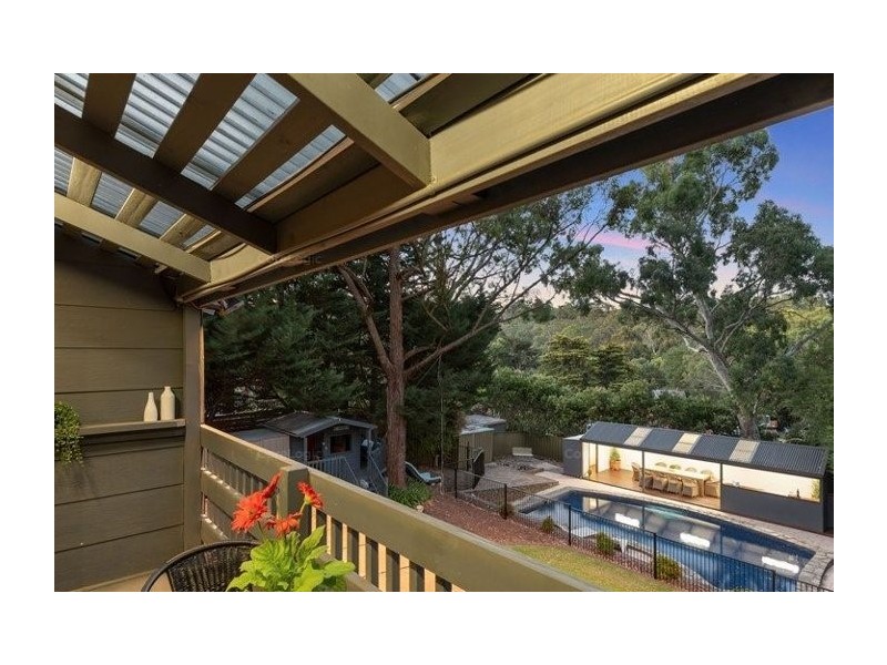 23 Sandow Cres, Coromandel Valley SA 5051