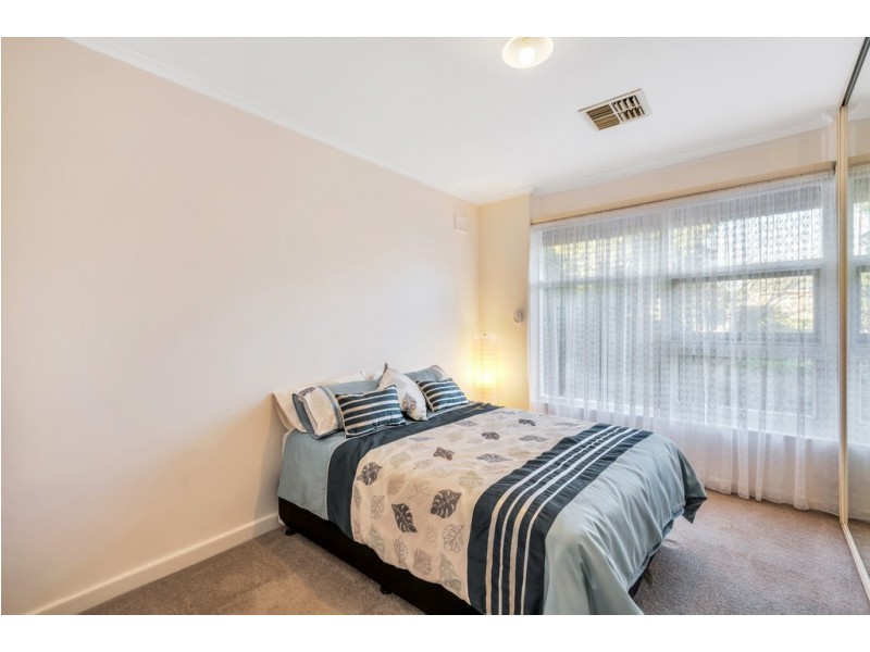 8 Eden Avenue, Bellevue Heights SA 5050