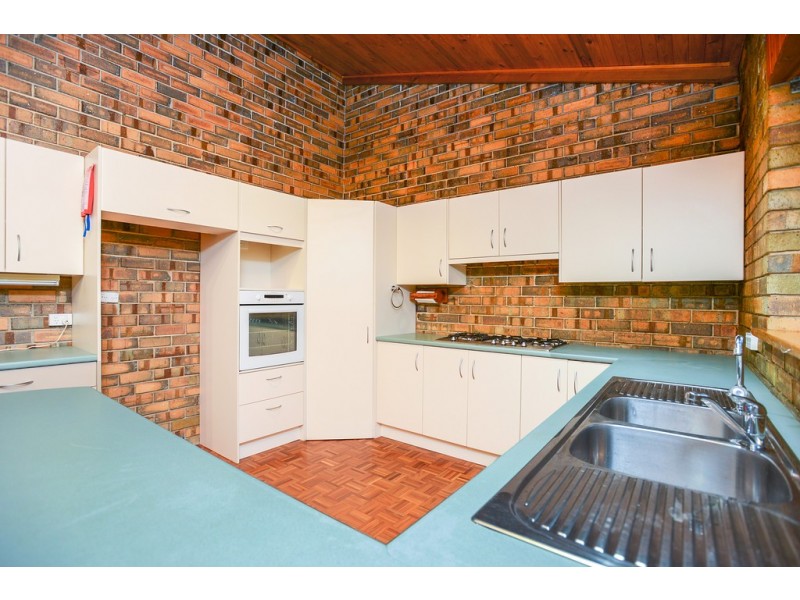 19 Gum Grove, Belair SA 5052