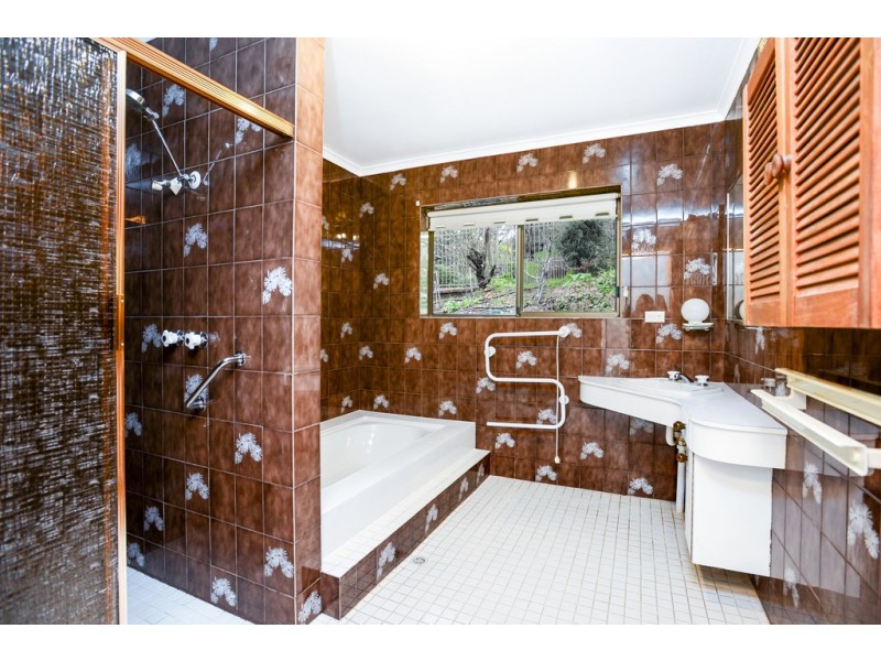 19 Gum Grove, Belair SA 5052