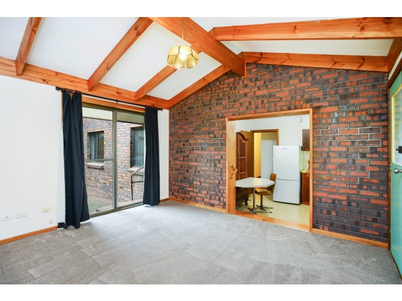 19 Gum Grove, Belair SA 5052