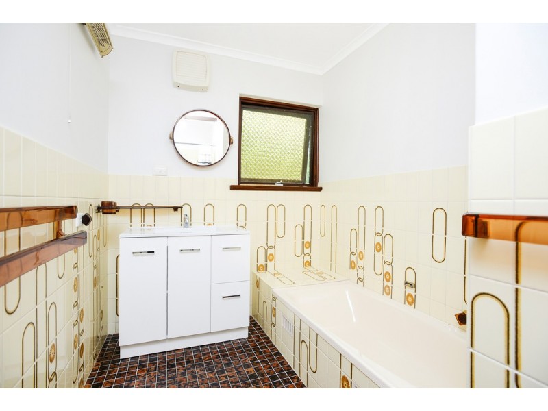 3 Willunga Close, Eden Hills SA 5050