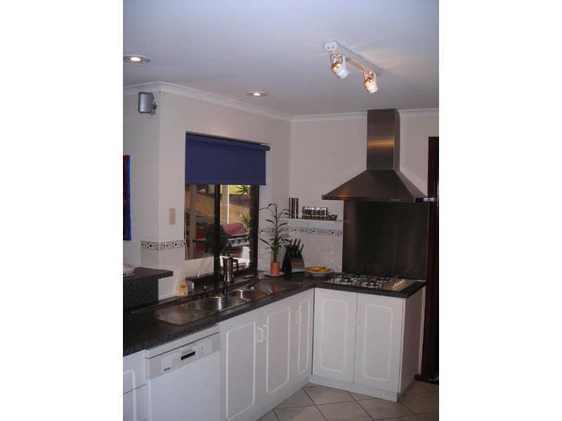 32 HORSESHOE DRIVE, Aberfoyle Park SA 5159