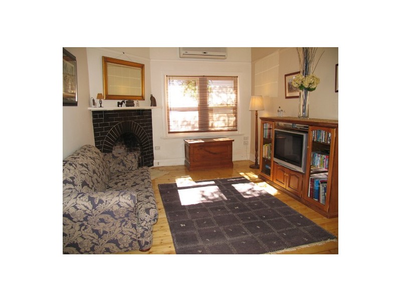 11 DUMBARTON AVENUE, Edwardstown SA 5039