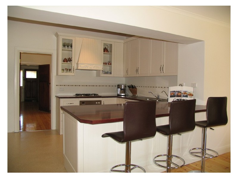 11 DUMBARTON AVENUE, Edwardstown SA 5039