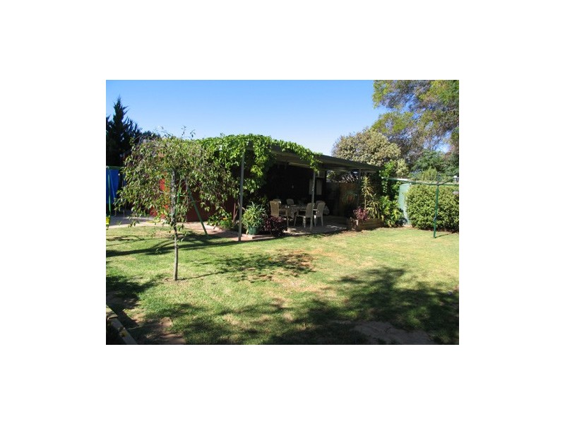 11 DUMBARTON AVENUE, Edwardstown SA 5039
