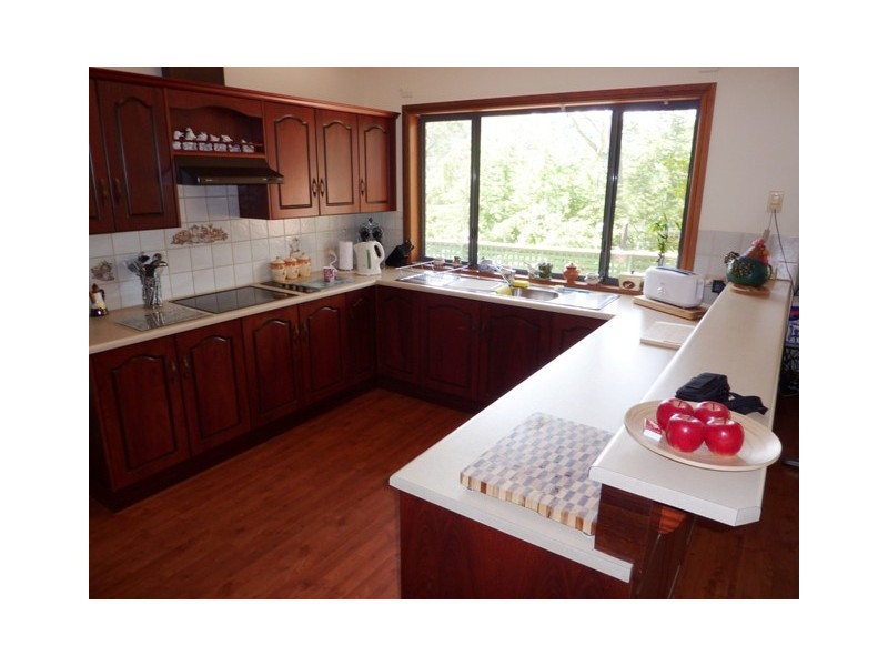 32 SHANNON CRESCENT, Coromandel Valley SA 5051