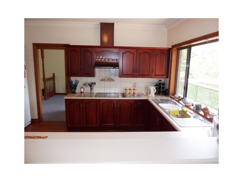 32 SHANNON CRESCENT, Coromandel Valley SA 5051