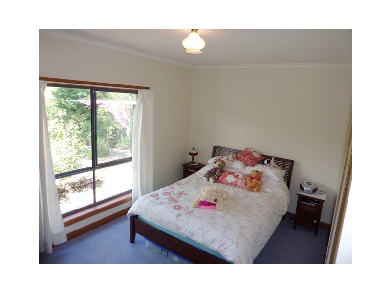 32 SHANNON CRESCENT, Coromandel Valley SA 5051